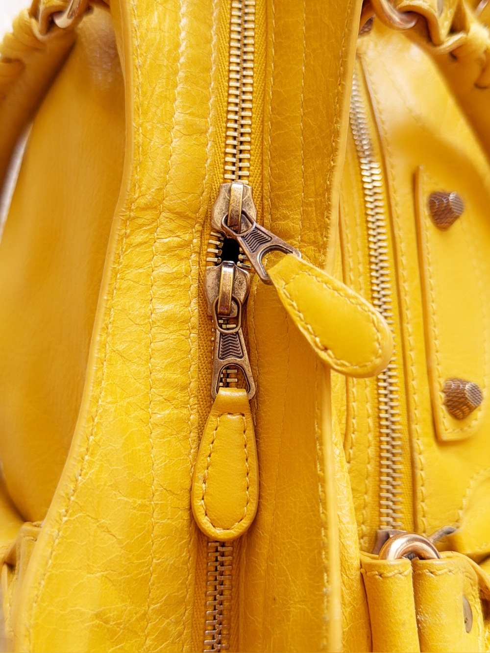 RARE💖 BALENCIAGA Mustard Yellow Medium CITY Motorcycle Shoulder Handbag Vintage - Picture 13 of 14